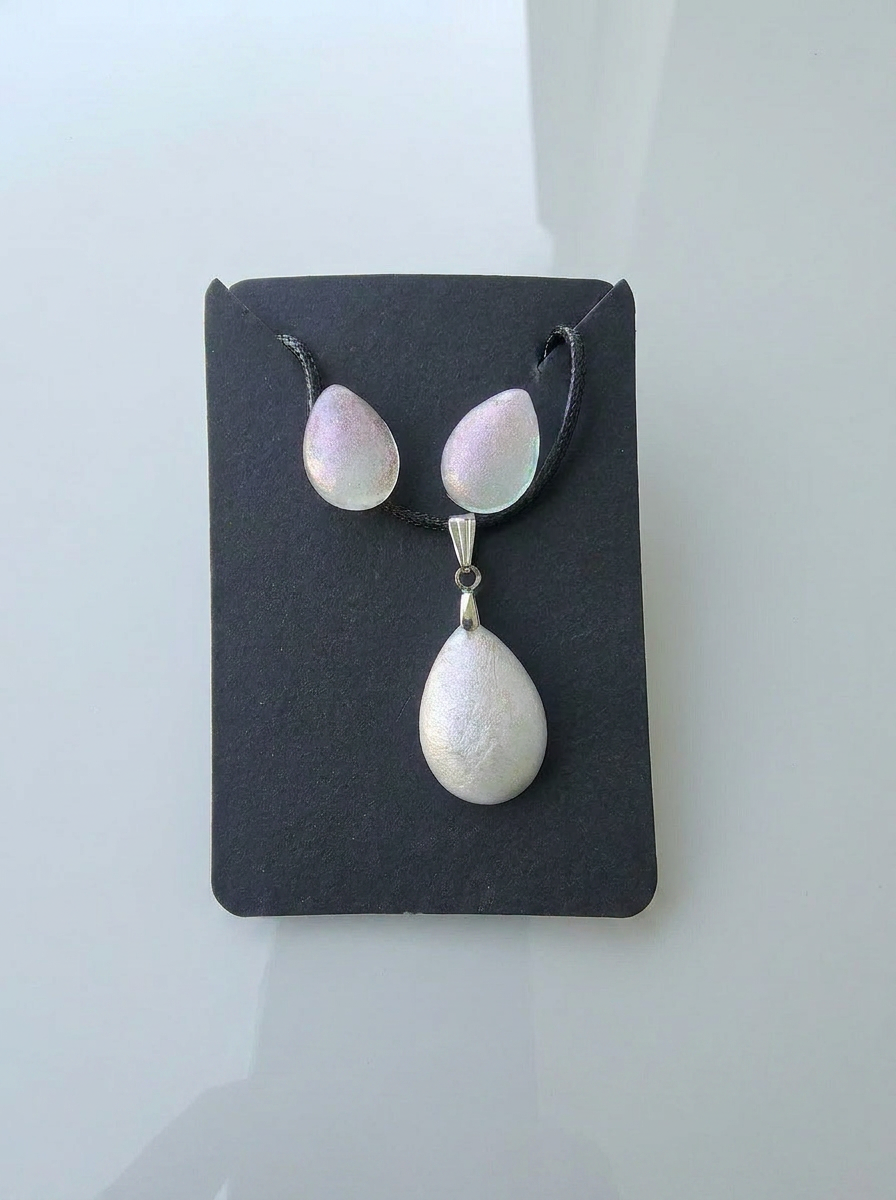 Velvet Alchemy: The Pearl Moon Drop